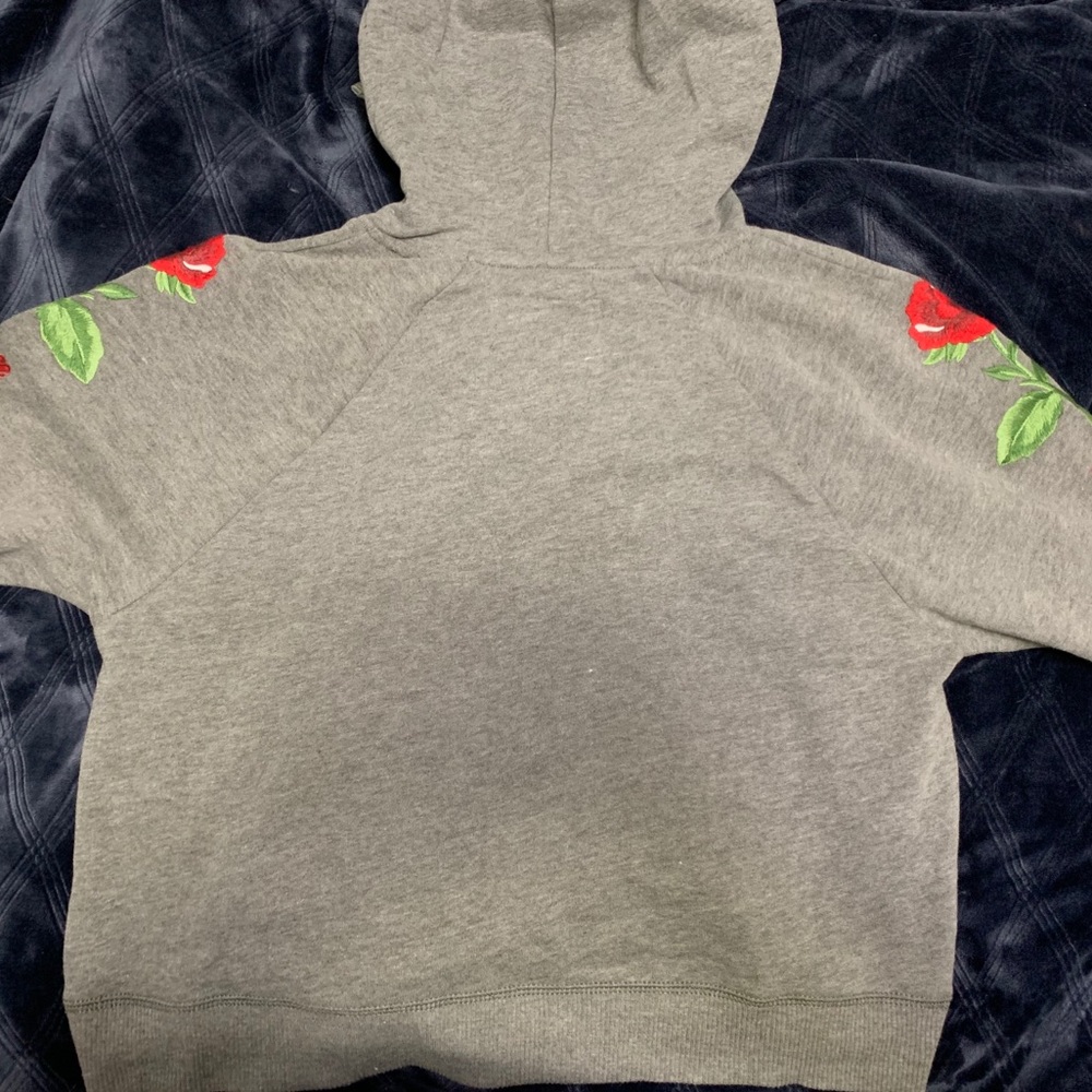 cropped hoodie